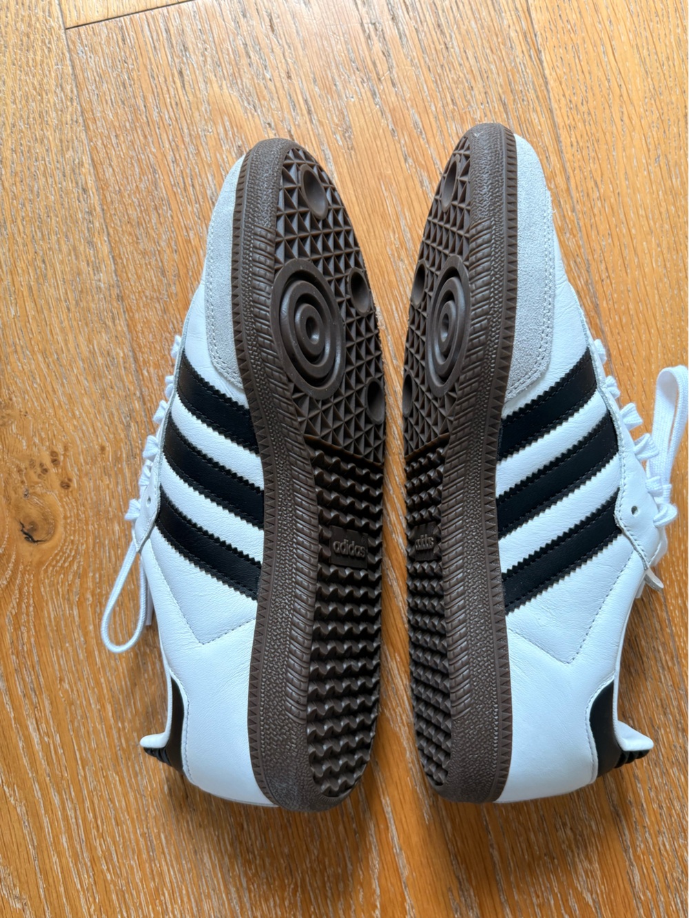 Adidas Sambas
